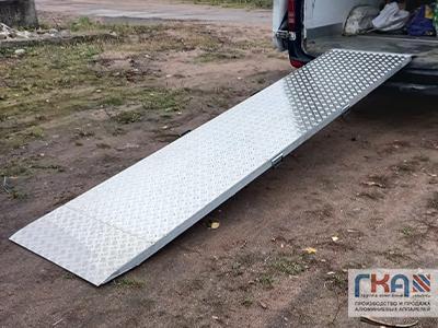 Погрузочный мост ГКА 350.120 4KM